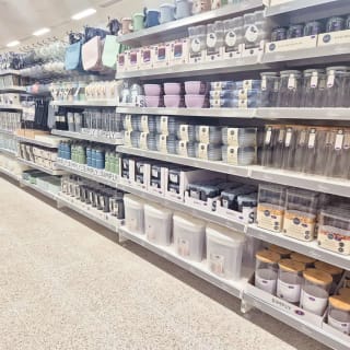 883-bandm-great-yamouth-market-gate-new-store-25