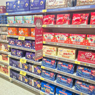 883-bandm-great-yamouth-market-gate-new-store-34