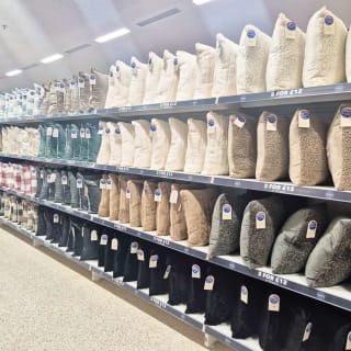 883-bandm-great-yamouth-market-gate-new-store-46