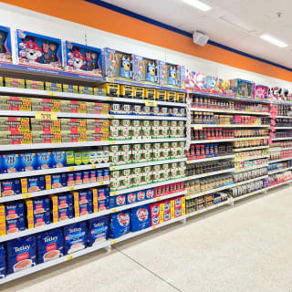 883-bandm-great-yamouth-market-gate-new-store-5