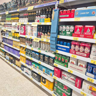 883-bandm-great-yamouth-market-gate-new-store-58