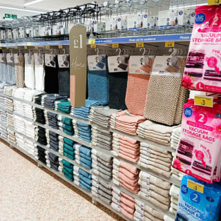 884-bmstores-rushden-store-opening-2025-03-08-49