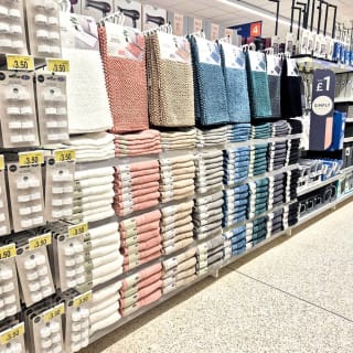 886-bandm-leeds-crossgates-shopping-centre-new-store-31