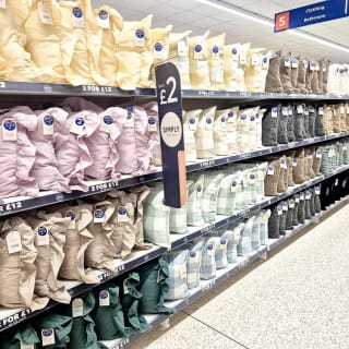 886-bandm-leeds-crossgates-shopping-centre-new-store-40