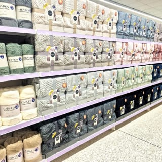 886-bandm-leeds-crossgates-shopping-centre-new-store-41