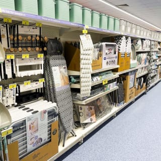 894-bmstores-erdington-store-opening-13