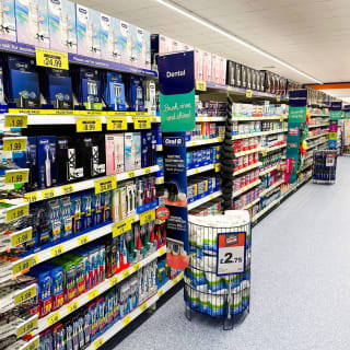 894-bmstores-erdington-store-opening-24