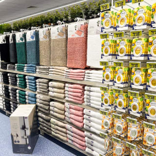 894-bmstores-erdington-store-opening-35