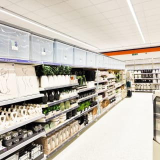 895-bmstores-queens-parade-store-opening-23