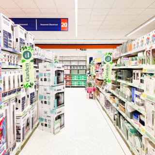 895-bmstores-queens-parade-store-opening-50