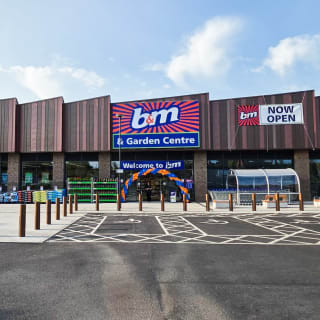 895-bmstores-queens-parade-store-opening-53