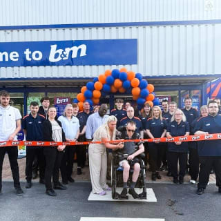 896-bmstores-galashiels-store-opening-10