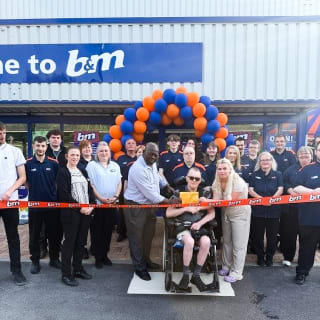 896-bmstores-galashiels-store-opening-13