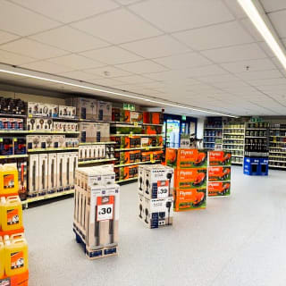 896-bmstores-galashiels-store-opening-25