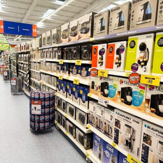 896-bmstores-galashiels-store-opening