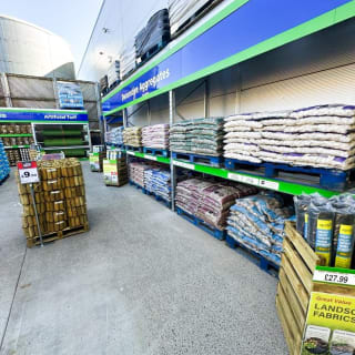 898-bmstores-bishop-auckland-store-opening-73