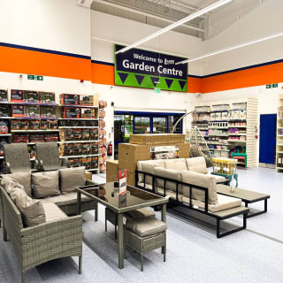 905-bmstores-arleston-store-opening-28