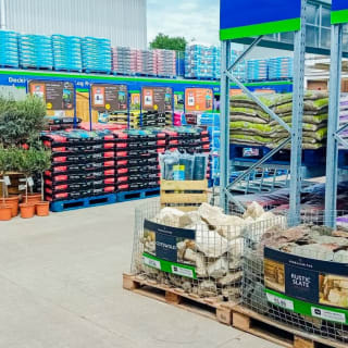 906-bmstores-picton-court-store-opening-3