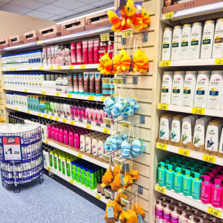 906-bmstores-picton-court-store-opening-64