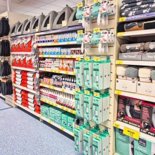 906-bmstores-picton-court-store-opening-94