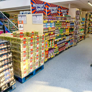907-bmstores-horsted-store-opening-14