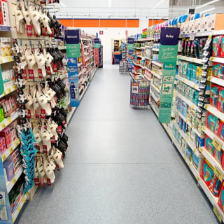 907-bmstores-horsted-store-opening-33