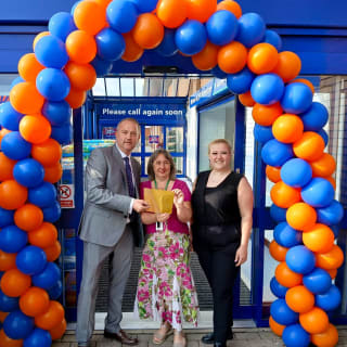 907-bmstores-horsted-store-opening-74