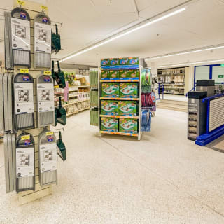 910-bmstore-carlisle-store-oepning-34