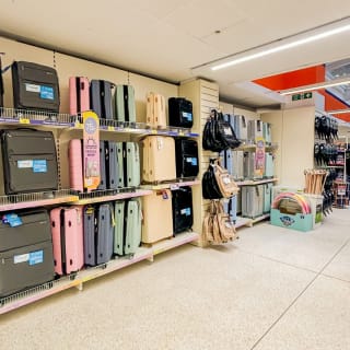 910-bmstore-carlisle-store-oepning-49