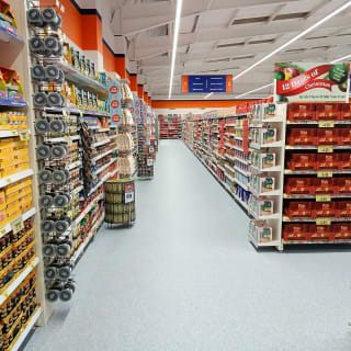 912-bmstores-madford-new-store-15