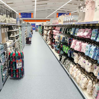 912-bmstores-madford-new-store-25