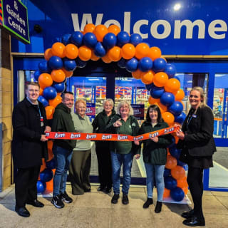 913-bmstores-palace-grounds-store-opening-15