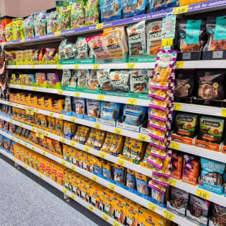 913-bmstores-palace-grounds-store-opening-30