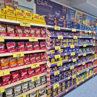 914-bmstores-hall-green-new-store-52