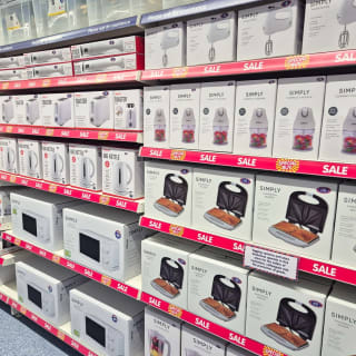 914-bmstores-hall-green-new-store-9