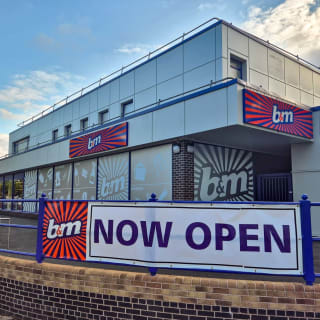 914-bmstores-hall-green-new-store