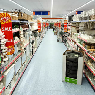 915-bmstores-stourport-new-store-21