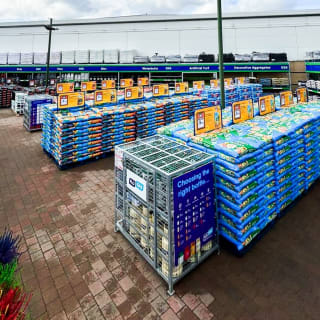 916-bmstore-craigavon-store-opening-12