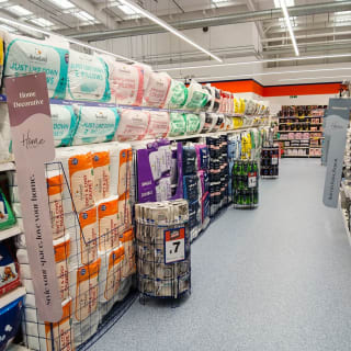 916-bmstore-craigavon-store-opening-31