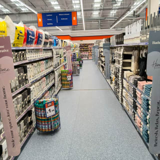 916-bmstore-craigavon-store-opening-32