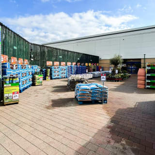 916-bmstore-craigavon-store-opening-5