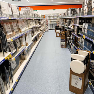 916-bmstore-craigavon-store-opening-52