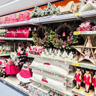 920-bmstores-brown-lennox-store-opening-30