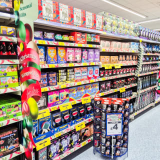 920-bmstores-brown-lennox-store-opening-5