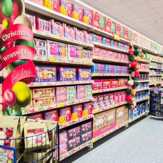 920-bmstores-brown-lennox-store-opening-6