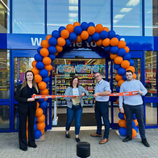 921-bmstores-stamford-store-opening-21