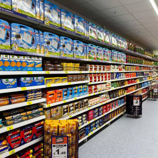 921-bmstores-stamford-store-opening-28