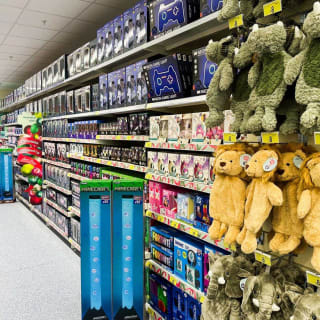 921-bmstores-stamford-store-opening-35