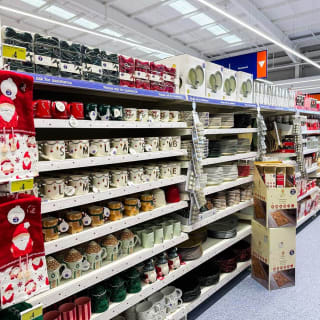 921-bmstores-stamford-store-opening-39