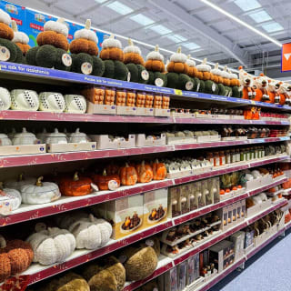 921-bmstores-stamford-store-opening-40